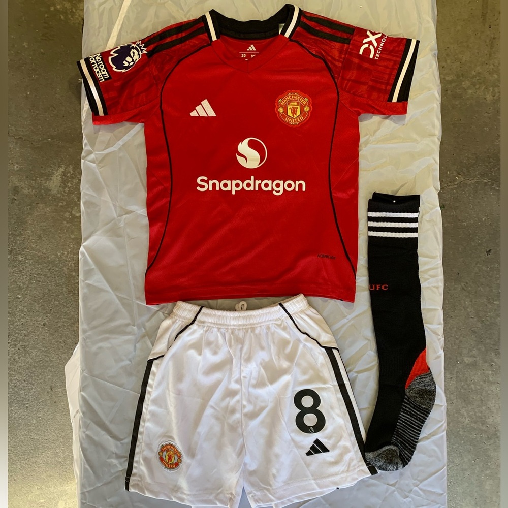 Kids Manchester United 25/26 Jerseys